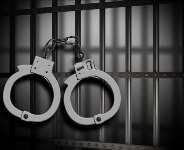 Give That Prison Officer A Thumbs Up!